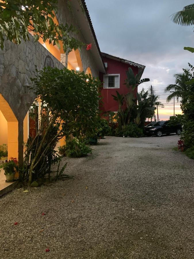 Pousada Casa De Pedra Boicucanga Exterior photo